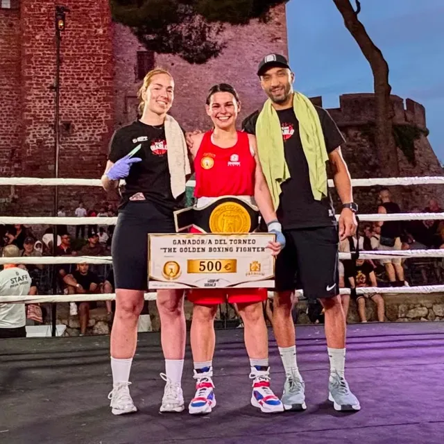 RECAP

Por un lado @claaudiaa_vv gana el torneo que organiza @jgilabert_personaltrainer 

En la velada de @xperience_juliginer 

Sale @edgar