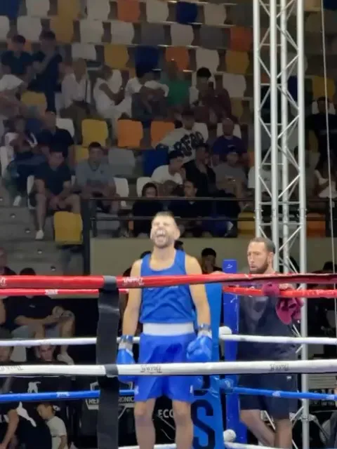TEAM DIABLO😈

@miguelsancho_box se desplaza a Zaragoza con el equipo @koverdun 
Gana por puntos a Juan del Barco en un gran combate ya esto